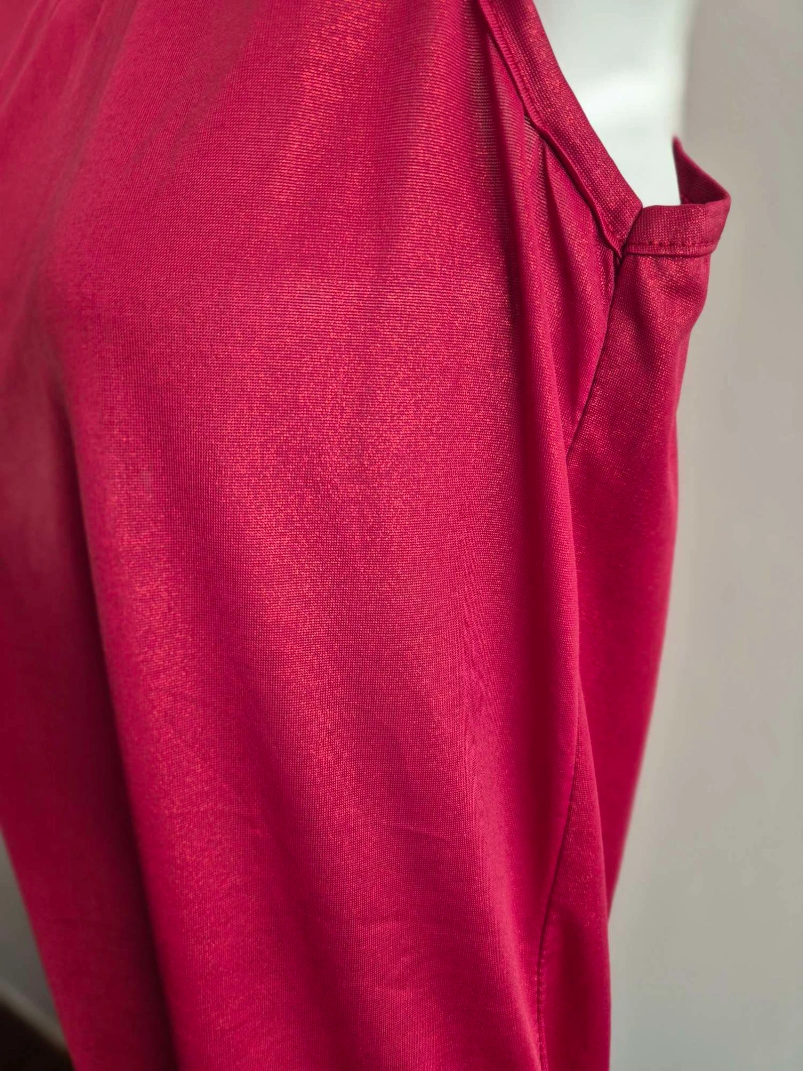 Blusa Top rood met een lichte glans - Maat S – photo 3